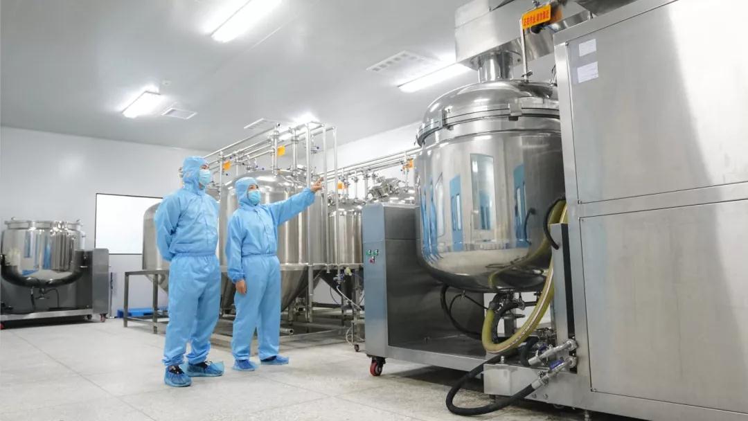 突襲三八婦樂工廠，探班康伊納殼聚糖凝膠是怎樣煉成的？