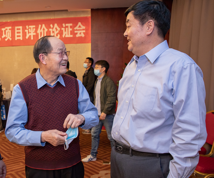 研發(fā)再升級(jí)！三八婦樂婦科精華油項(xiàng)目專家論證會(huì)舉行